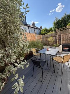 Brixton Hill- 2 Bed Flat - 1