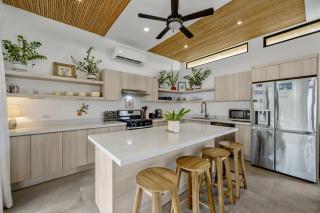 CU11 Private 4BR Oasis-Pool-Guest House-Close to Beach - 7