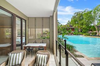 Sensational Swim Out - Resort Living by the Sea - 4