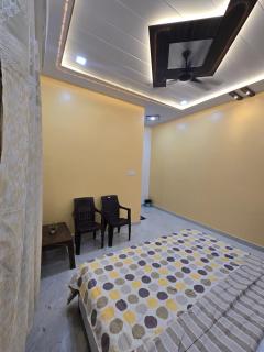 Kartikeya Guest House - 8
