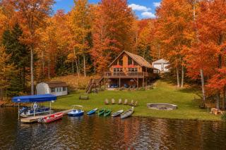 Lakefront Home Fast WiFi and Workspace, stay the week - 0