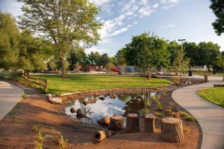 Surrey Two Bedroom Suite with Pool Access - 6