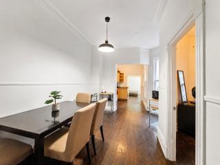 Cozy 2BR Near Downtown Montreal & The Village - 5
