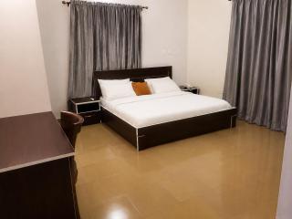 Hotel House 1 - 2