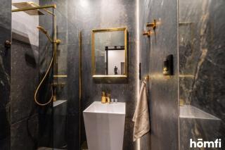 Aura Jacuzzi Suite - homfi Collection - 3