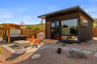 ABODE at East Zion in The Fields - 4