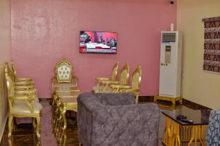 SkyFavour Hotel - 3