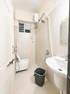 Elegant 1BHK Stay US Consulate Wipro Circle - 2