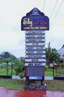 SkyFavour Hotel - 9
