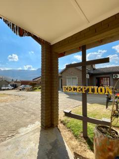 Lapaleholo Guesthouse - 3