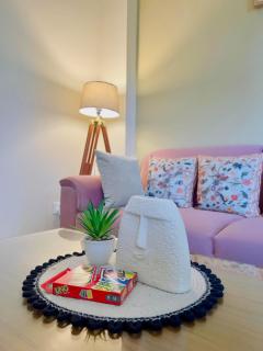 Luxury 1BHK on Golf Course Road with Self Check In - 5