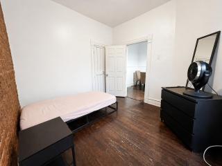 2BR Near Downtown Montreal & The Village - 7