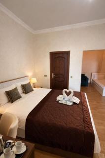 Golden Boutique Hotel - 1