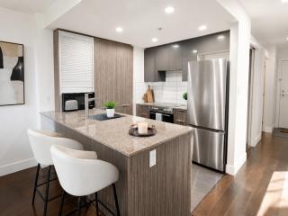 Urban Haven 2BR by Yaletown - 2