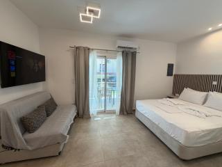 AriAnna Boutique Apartments - 6