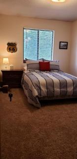 Quiet Room for a Long-Term Guest - 6