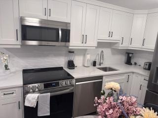 The Serenity Suite in Hawkstone - 9
