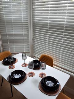 Bright 2-Bed ground floor flat in Clapham North - 3