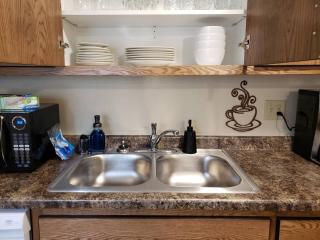 Quiet Renovated Room 3 - 7