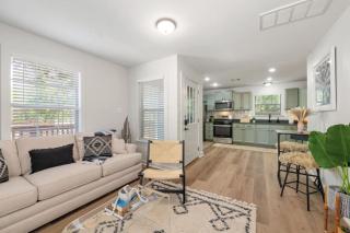 SoCo BoHo Bungalow 2 for 4 Guests - 8