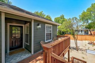 SoCo BoHo Bungalow 2 for 4 Guests - 6