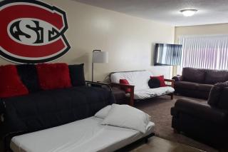 Husky House Apartment For Your Group 1.5 Miles From Campus - 9