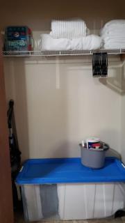 Husky House Apartment For Your Group 1.5 Miles From Campus - 7