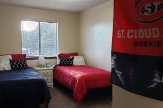 Husky House Apartment For Your Group 1.5 Miles From Campus - 5