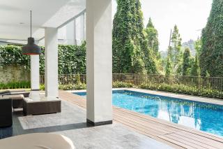 Mentari Hill View Villa 8 Bedrooms With a Private Heated Swimming Pool and a Movie Room and a Billiard Table - 0