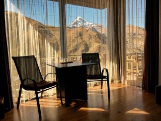 Triada Kazbegi - 0