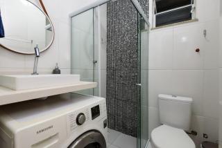 Quarto e sala perto da praia de Copacabana e metrô - 6