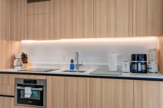 Luxury Miami 1BR Apt Pool & Beach Access for 4 - 1