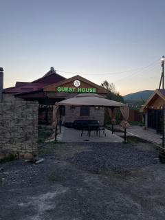 Sis Guest House - 9
