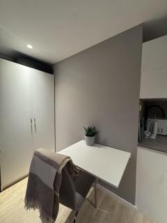 North Nest Studio Apartment - 4