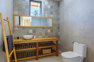 Spacious and Peaceful Villa with Garden and Pool - 1