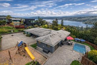 Luxe Seward Pk Estate w/ Views Pool+Hot Tub - 8