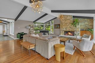 Luxe Seward Pk Estate w/ Views Pool+Hot Tub - 4