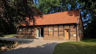 Historischer Hof im Grünen - 0