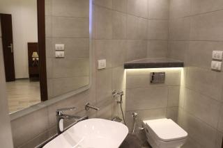 Master Suite with Private Oasis Garden in New Cairo - 1