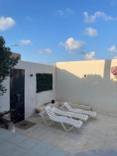 villa with pool - 3