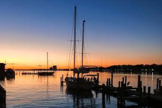 Palm Court Yacht Club 312 - Gorgeous condo with shared pool private laundry and sound views - 2