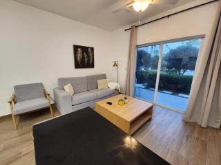 Modern living with a pool, kitchen & patio in Cayman! - 9
