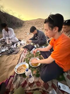 Style Desert Camp With Swimming Pool - 9