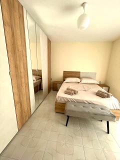 Heart of Shkoder Apartment - 7