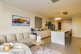 Alora Oceanview Apartment by Oceanaxe Holidays - 9