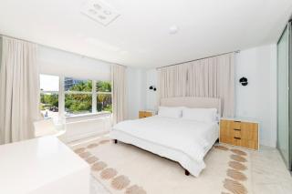 Spacious Newly Renovated Corner Unit South Beach - 7