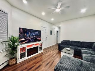 Luxe, Bright & Stylish 2Bed Unit with Parking near NYC! - 7