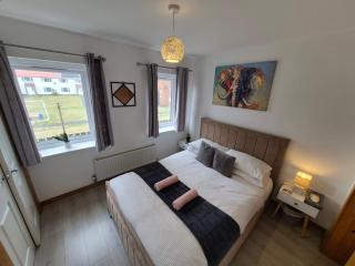The Priory - 1 mile from Ramside Hall Hotel Spa and Golf & A1 - 3