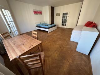 Central King-Size Room - 6