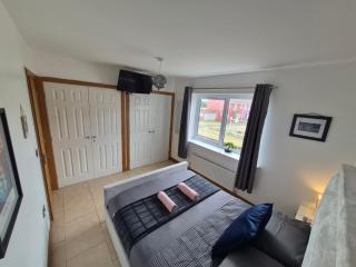 The Priory - 1 mile from Ramside Hall Hotel Spa and Golf & A1 - 5